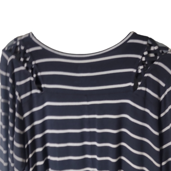 24/7 Maurices plus size stripe scoop neck top size 1 - Picture 4 of 7